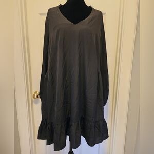 ARULA Black Long-Sleeve V-Neck Ruffle-Hem Dress